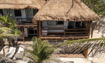 Niken Beachfront Tulum Hotel