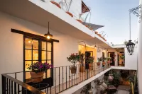 Holt Hotel del Pueblito فنادق في 
