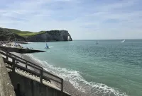 House with garden and free parking Hotels in Etretat