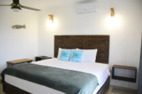 Hostal Marina Samana