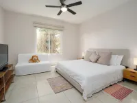 Luxury 3 Bedroom apartment Hotel a