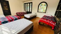 Taj Mahal Hostal and Restaurant