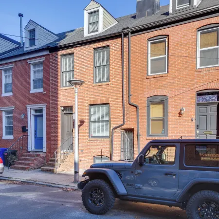 Rooftop Patio w/ View: Baltimore Retreat