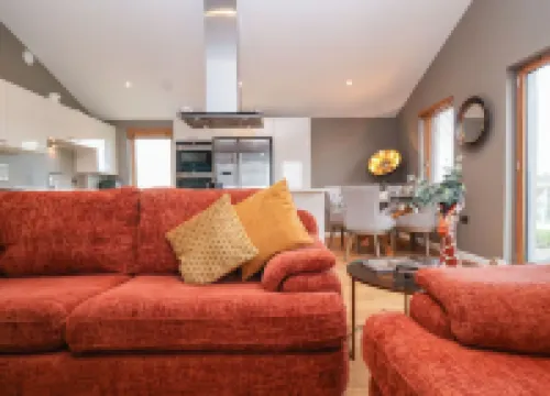 Woodbridge Penthouse Hotels in 