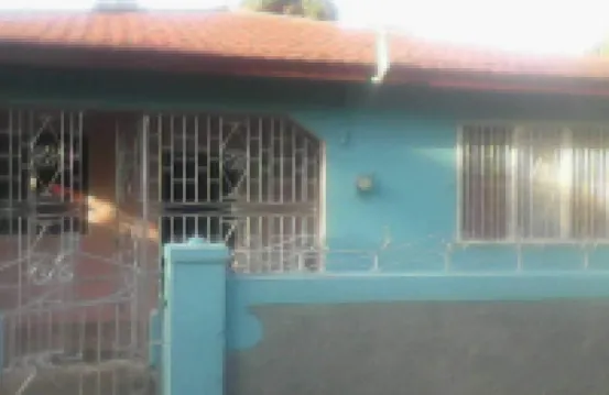 勞拉之家酒店 酒店