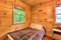 Porch, Fire Pit + Valley Views: Blakely Cabin!