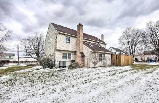 距鎮中心不到4英里的東厄爾温泉度假屋