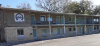 Horseshoe Riverside Lodge