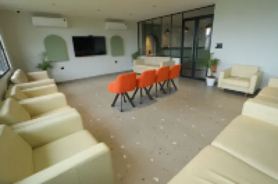 Hotel City Express by Downtown