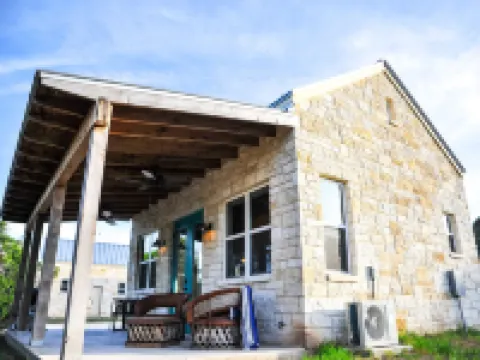 Hill Country Casitas Hotels in Dripping Springs