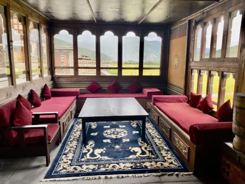 The Village Lodge Paro - Homestays