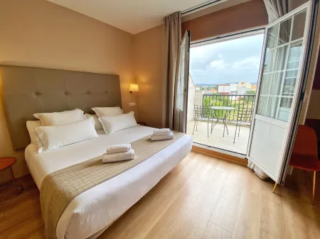 Hotel Ribeira Sacra Отели в г. Собер