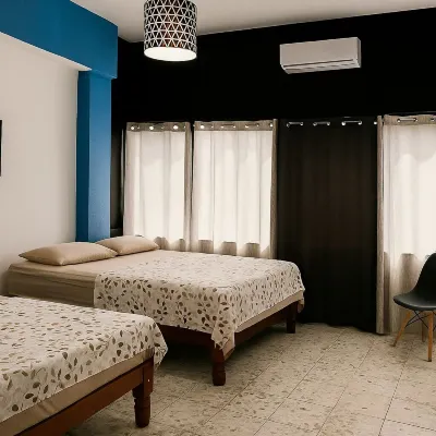 Hospedaje Casa Velaz Hoteles cerca de Parque 5 de Febrero