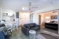 Noosa River Sandy Shores Hotels in Doonan