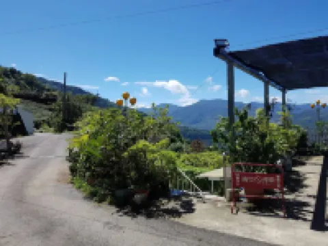 Capstone Zhao Ming Yuan Bed and Breakfast Hotels near Alishan Post Office