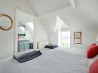 Coach House Wellbeing Retreat
