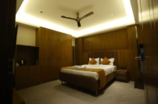 The Hoften Lotus Court, Noida