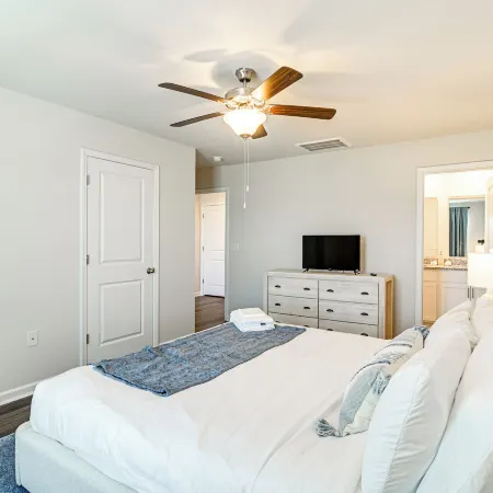 2 Mi to Shore: Newly Built Surfside Beach Gem