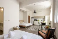 The Printhouse Boutique Studio 5 by Sea N' Rent - Apartments