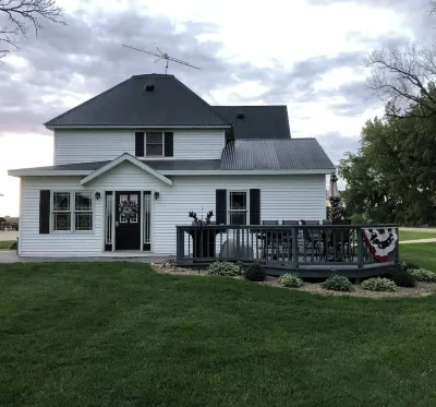 Within Walking Distance of Field of Dreams Movie Site/MLB STADIUM โรงแรมใน