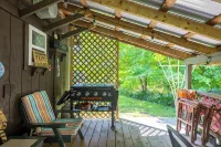 Cozy Cabin with an RV &Camper Hookup Pet Friendly Peaceful & Relaxing