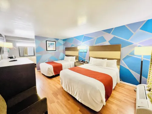 Hometown Inn - Pet friendly