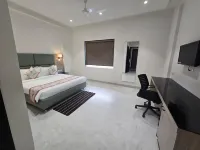 Clarks Inn Express Firozabad Hotels in Alinagar Kenjra