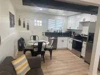 Cozy 2-bedroom apartment in taylorsville with King bed, AC, fast WiFi