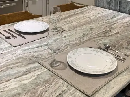 Stanley Hollow - 60 Acres, Starlink Satellite WiFi, 2 miles of private hiking