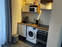 Apparently 5' from Rambouillet Park, 45' from Montparnasse Ideal for teleworking