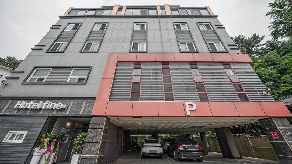 Hotel Pine