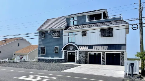 New 4,500 Sq.ft. 14 Guests, 5 Bed, 5 Bath, SkyDeck, Spa, Elevator, Docks, WiFi.