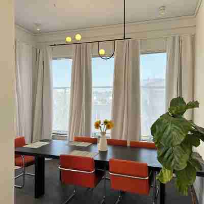 Mission jewel box filled with art and classic furniture, Garage parking & AC Others