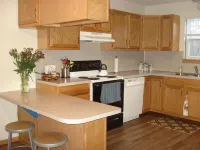 2 Bedroom 2 Bath Condo 15 mins to the hospitals in Saginaw. Hotels in Saginaw