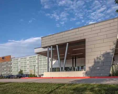 DoubleTree by Hilton Omaha Southwest Hotels in Douglas County