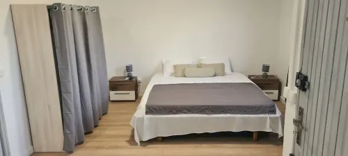 Fully furnished and air-conditioned apartment Les Abymes 호텔