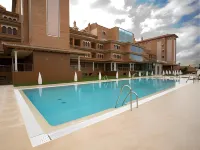 Hotel Granada Palace, Affiliated by Melia - parking