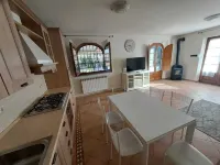 Pomegranate Apartment - farmhouse Podere Travalda Hotels in Pontedera