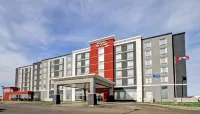 Hampton Inn & Suites by Hilton Medicine Hat Hotels in Medicine Hat