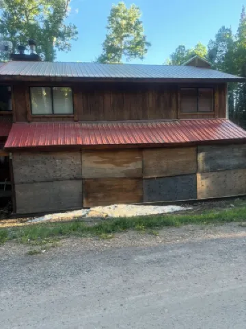 We Offer an Allergy Free Environment. No Pets. No Smoking or Vaping.