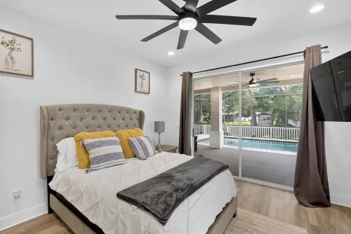 5 Mins to Casino, Private Pool, 4BR/3BA Retreat