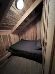 Charming 3-bedroom cabin with WiFi and AC in delightful Wetmore