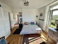 Beachfront at Baie des Trépassés Các khách sạn ở Cleden-Cap-Sizun