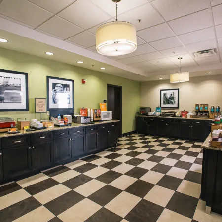 Hampton Inn & Suites Effingham