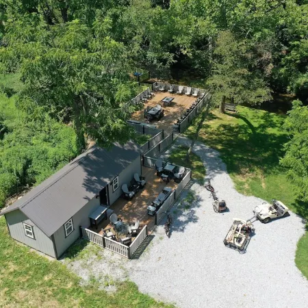 Creekside Tiny House Getaway Berlin