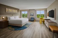 DoubleTree by Hilton Brunswick Hotels in Brunswick