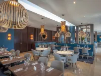 Clayton Hotel Dublin Airport Các khách sạn gần Cao đẳng Trinity