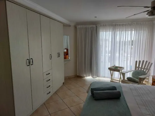 Lovely 2 bedrooms, 2 bathrooms Flat with sea view