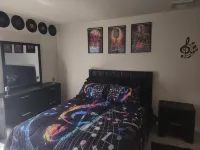 Charming 4-bedroom house with AC, WiFi in awesome Baytown.