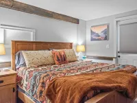 4 Seasons of Fun, Ellicottville house that sleeps 16! Hotels in Great Valley